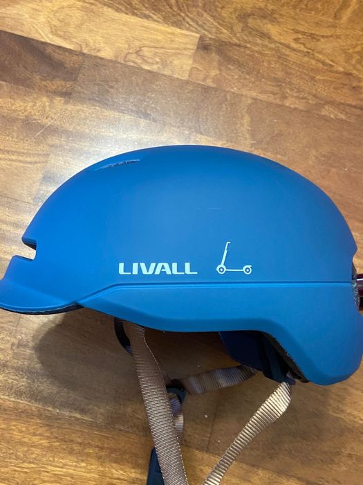 Kask rowerowy livall smart