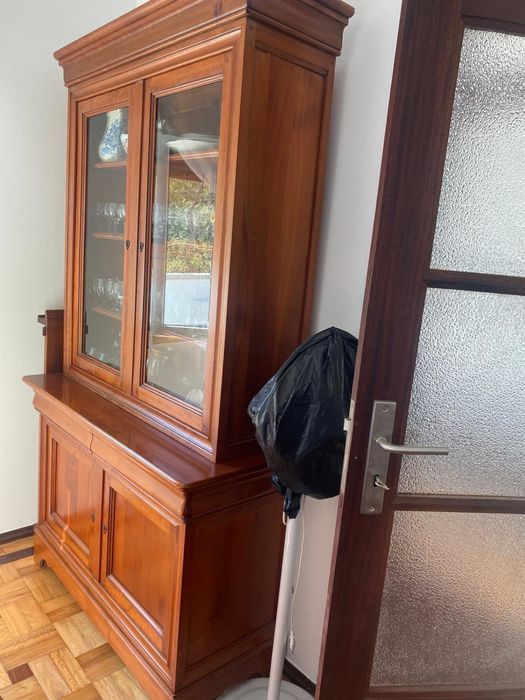 Movel louceiro castanho