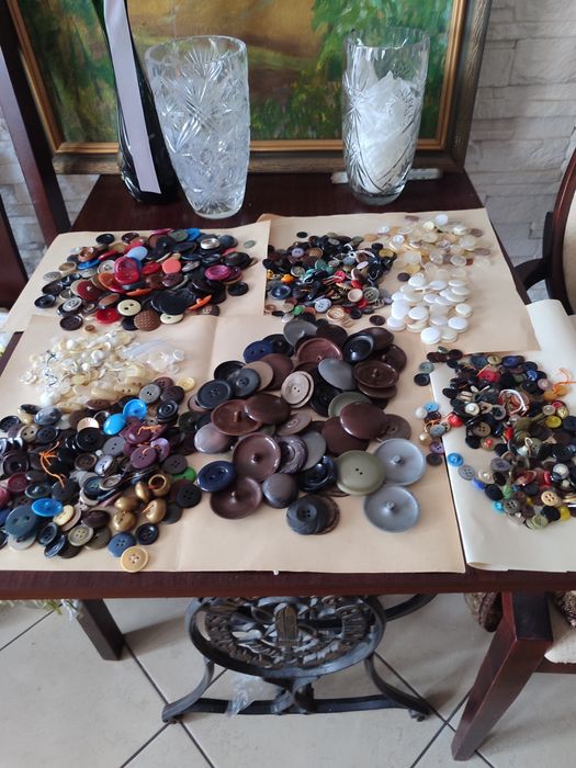 Guziki stare różne