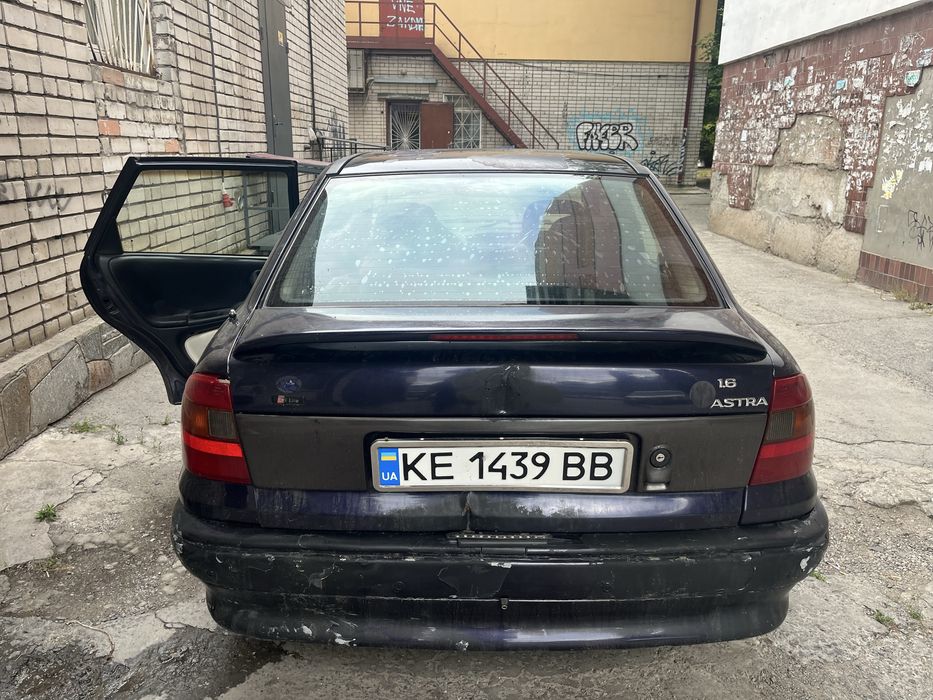 Opel astra 1.6 продам