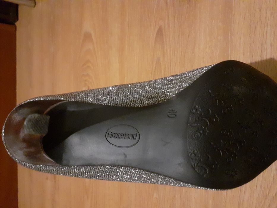 Buty rozmiar 40,dobry stan