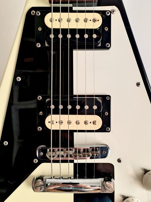 Burny Flying V FV-85MS (Michael Schenker) MIJ 1980s. Bare Knuckle, Futerał Gator
