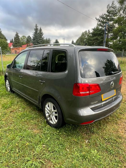 Фольксваген Тоуран 7 місний Volkswagen Touran 1.6 диз  2013 рік для військових