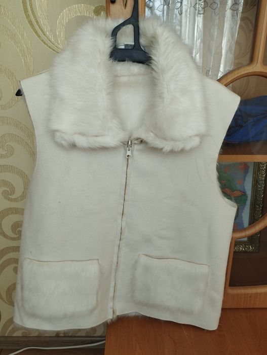 Жилетка жіноча,хутряна