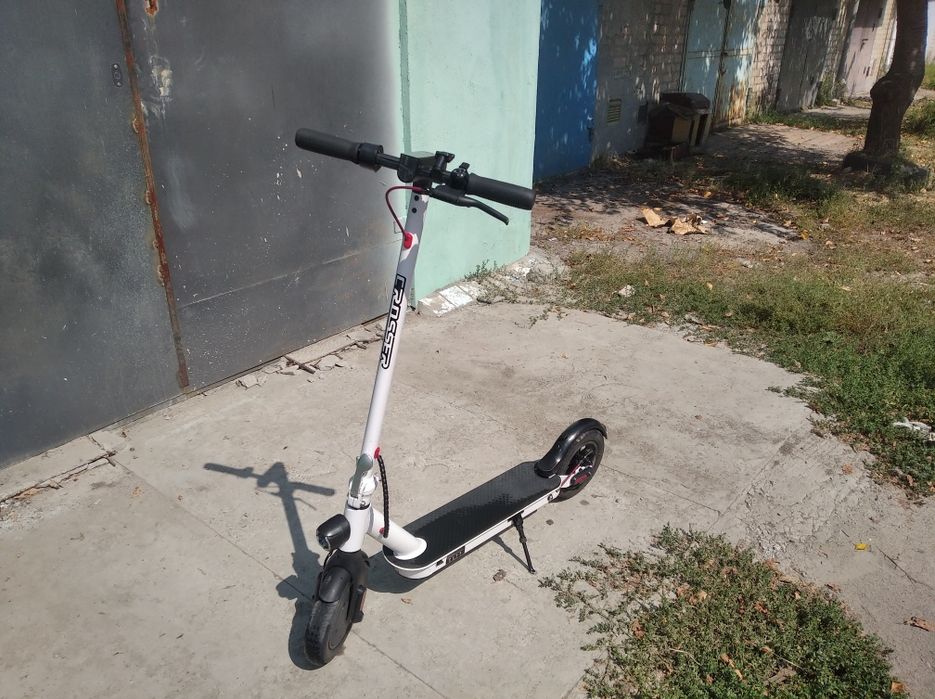 Электросамокат CROSSER