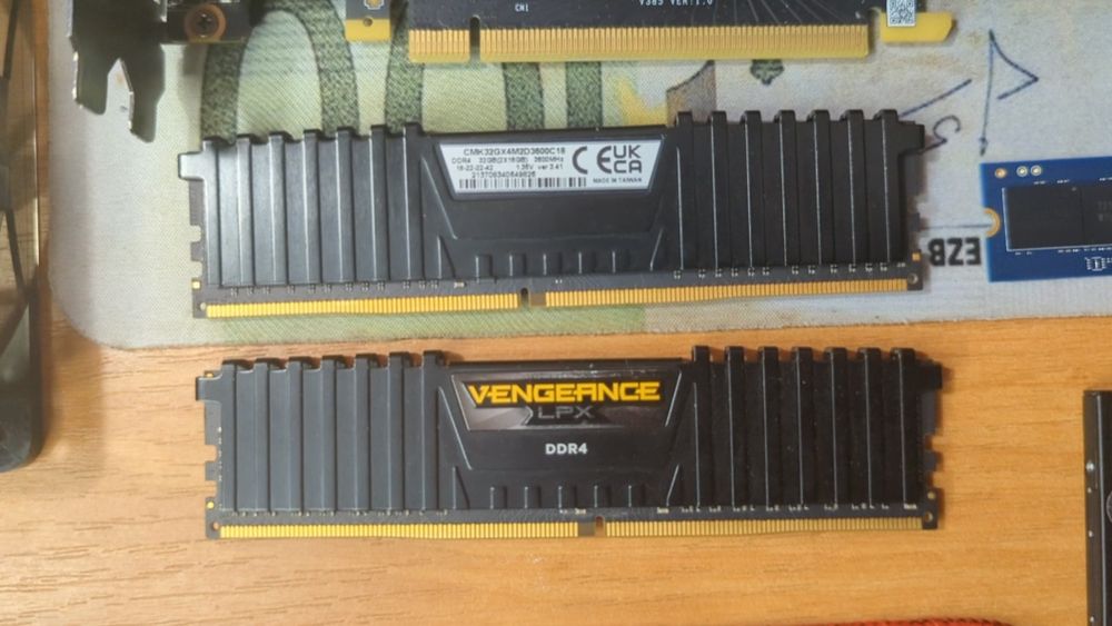 corsair ddr4 32gb - Купить электронику - Цены на OLX.ua