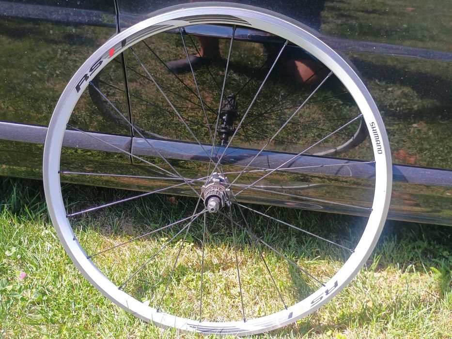 Komplet kół szosowych Shimano WH-RS11, białe