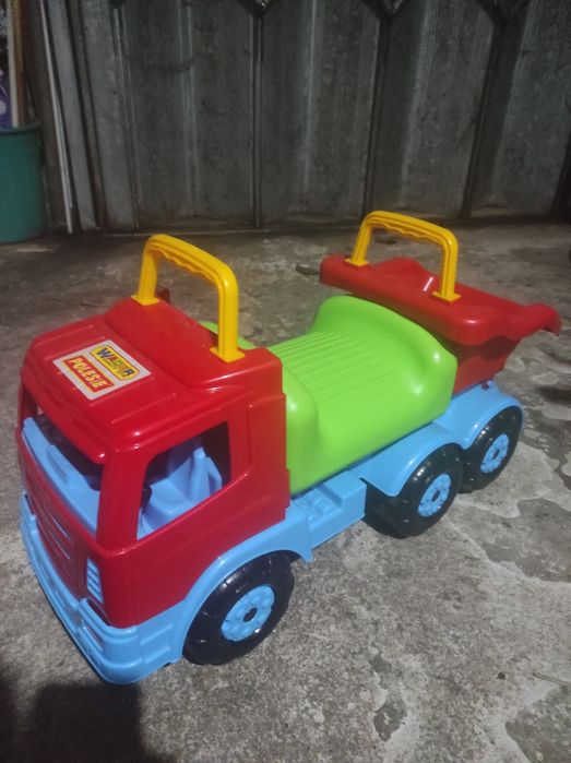 Camião de criança