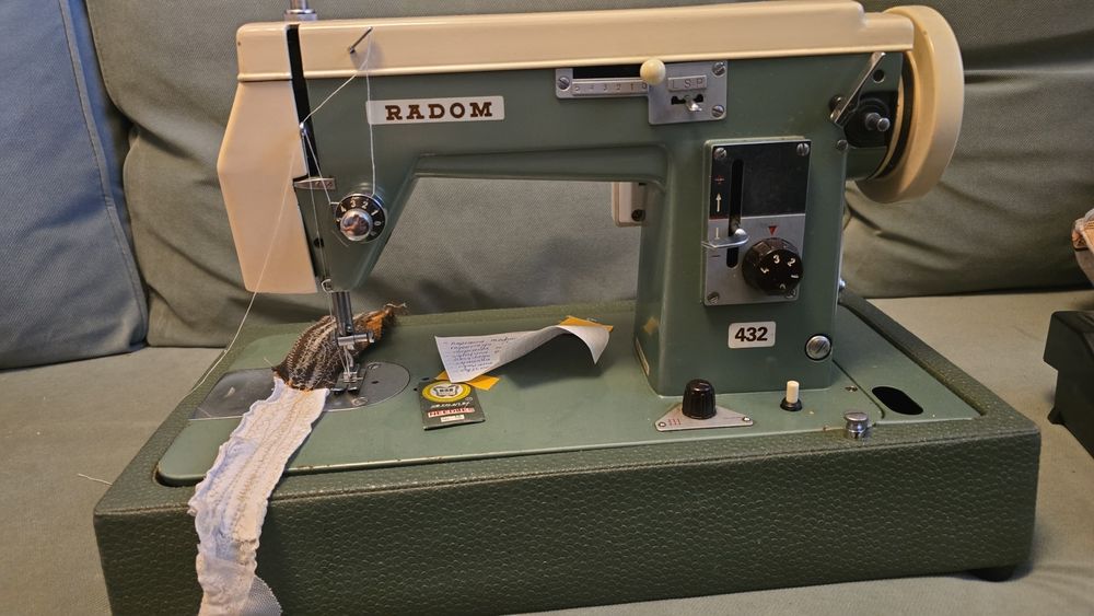 Maszyna do szycia Radom Łucznik 432
