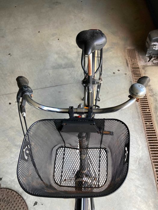 Bicicleta urbana estilo holandês – confortável e prática (com cesto)