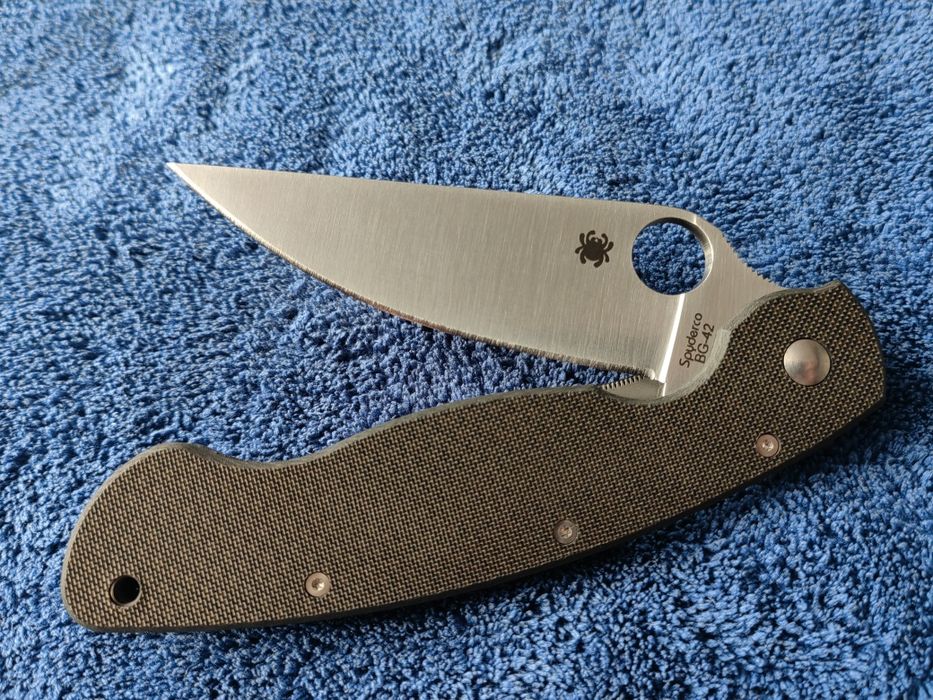 Spyderco Military BG-42 Carbon Fiber Sprint Run Stan Kolekcjonerski