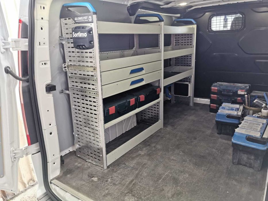 Regały samochodowe serwisowe do wszystkich aut ciężarowych oraz busów