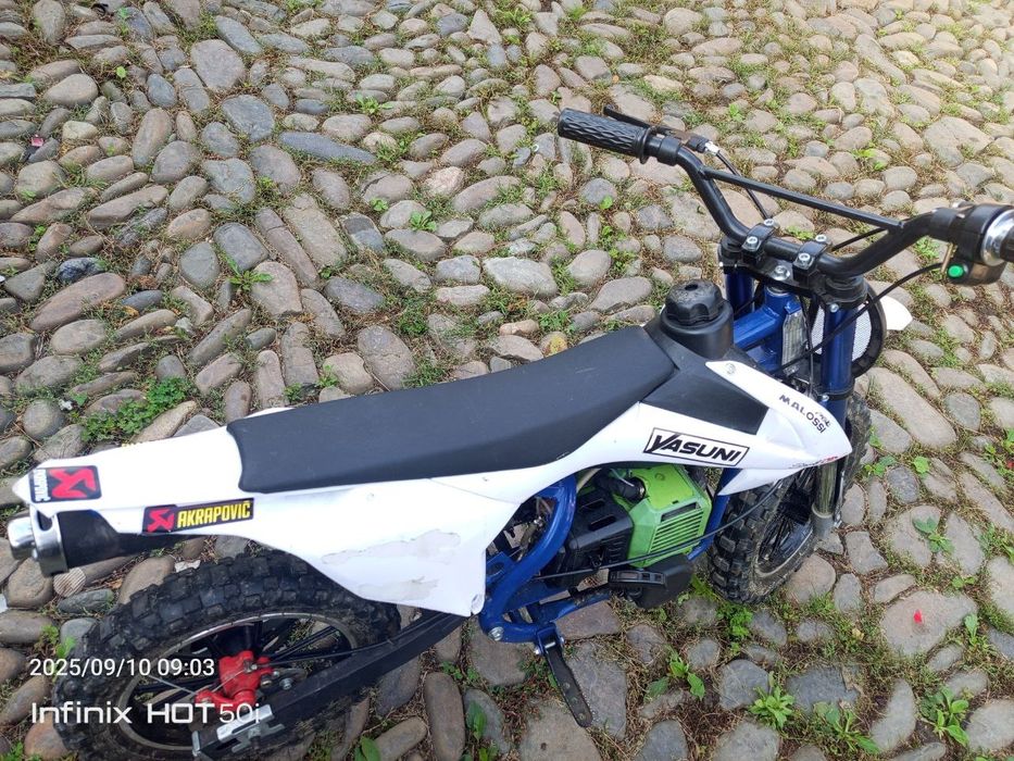 Продам дитячу моторку