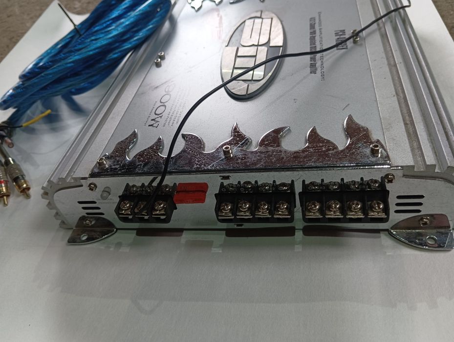 Автомобільна мультимедійна система Challenger DVA-9758.: 1 200 грн