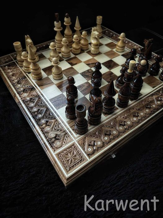 Дерев'яні Різьблені Шахмати Ручної Роботи (Шашки + Нарди)