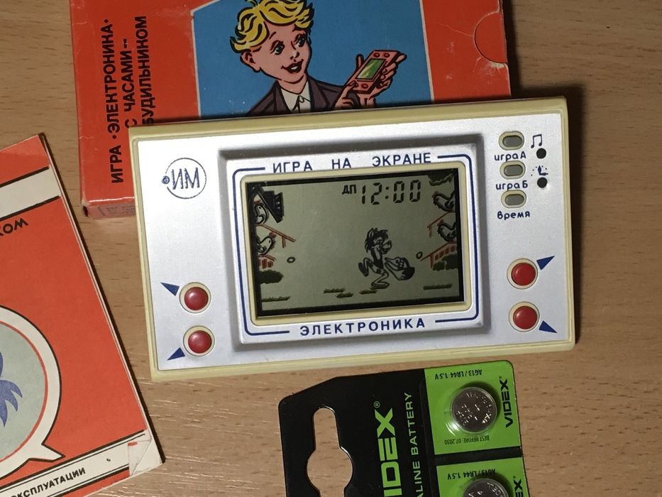 Новая игра электроника волк ловит яйца ну погоди