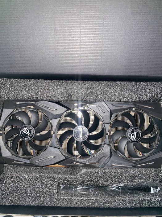 Rx 5700xt asus rog strix