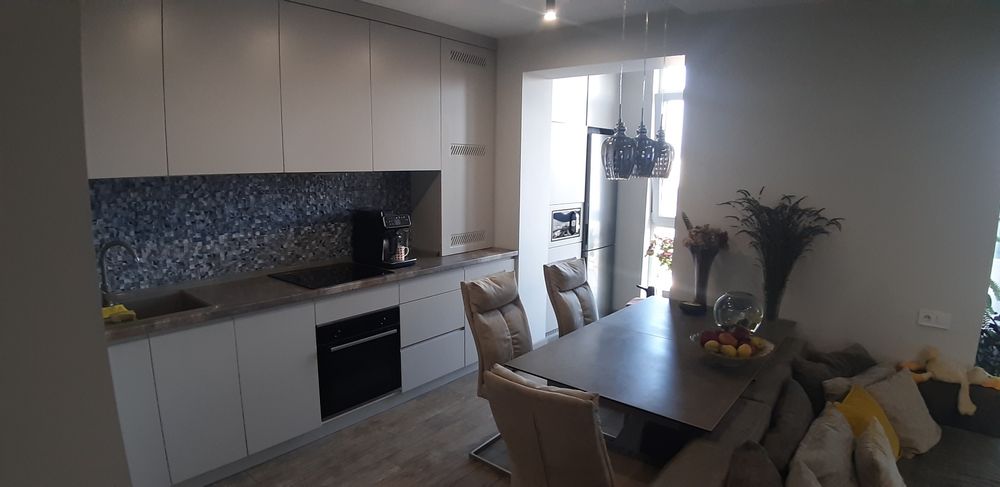 Продажа 3х комн квартиры Центр жк"Атлант"