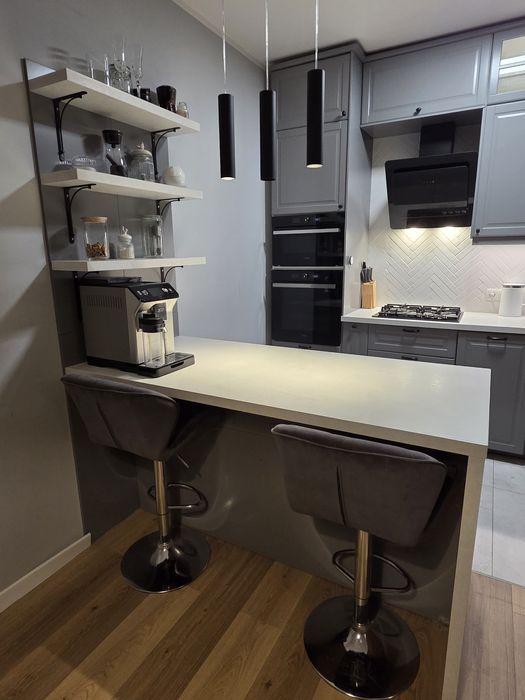 Kuchnia z wyspą + sprzęt, Ikea Bodbyn