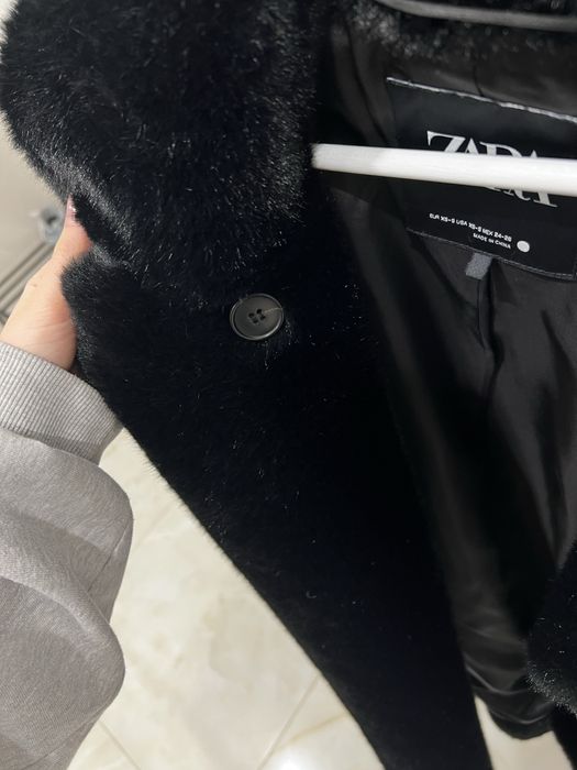Чорна шубка ZARA (Оверсайз) Xs-S