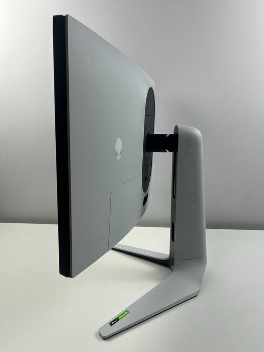 Alienware AW2723DF QHD 280Hzゲーミングモニター 17344632439825_+06bfffad4f.jpg