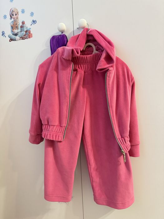 Велюровий костюм на дівчинку  98 р