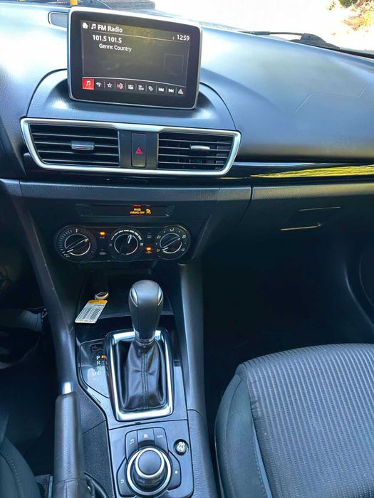 Mazda 3 i Sport      2016