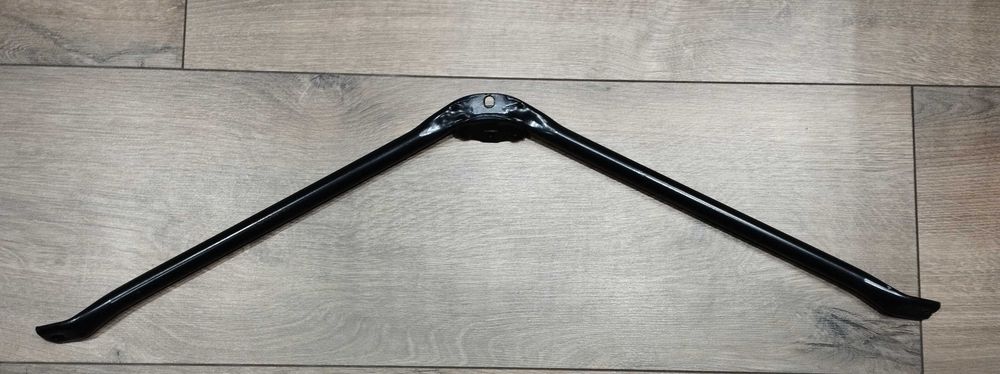 BMW X1 X2 F48 F39 F60 Розтяжка 7434550 розпорка V образна 51647434550 51647434549