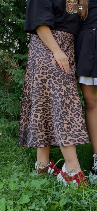 Міді спідниця в лео принт