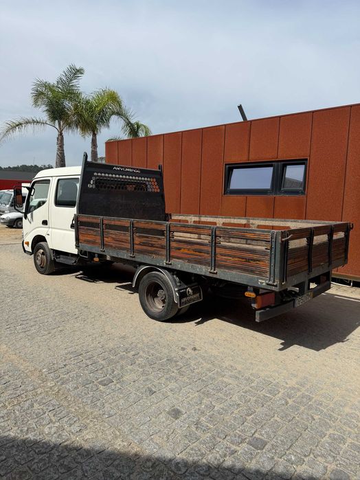 Carrinha toyota dyna cabine dupla