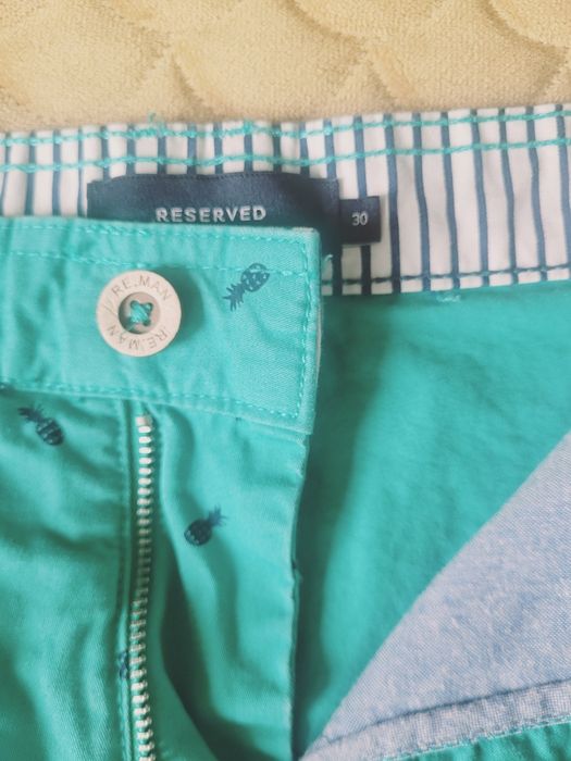 Spodenki Reserved rozm. 30 regular fit