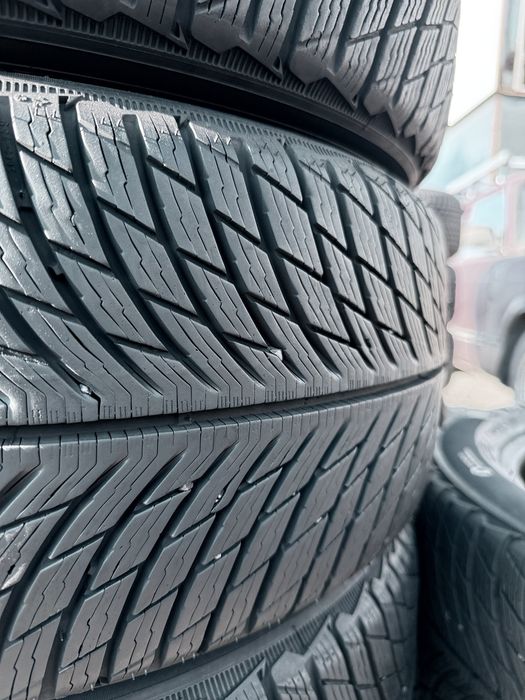 235 50 19 Michelin Pilot Alpin 5 90% Шини Зима