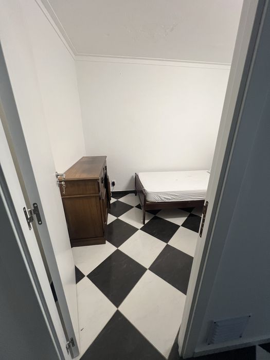 Quarto para arrendar