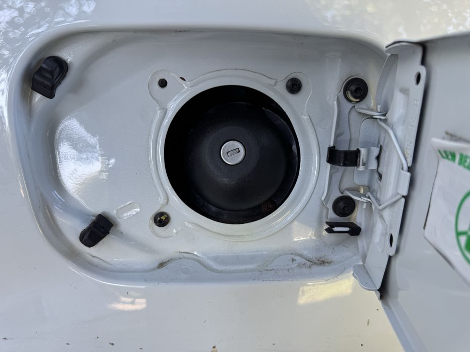 Продам сандеро 1,6 бенз 12р