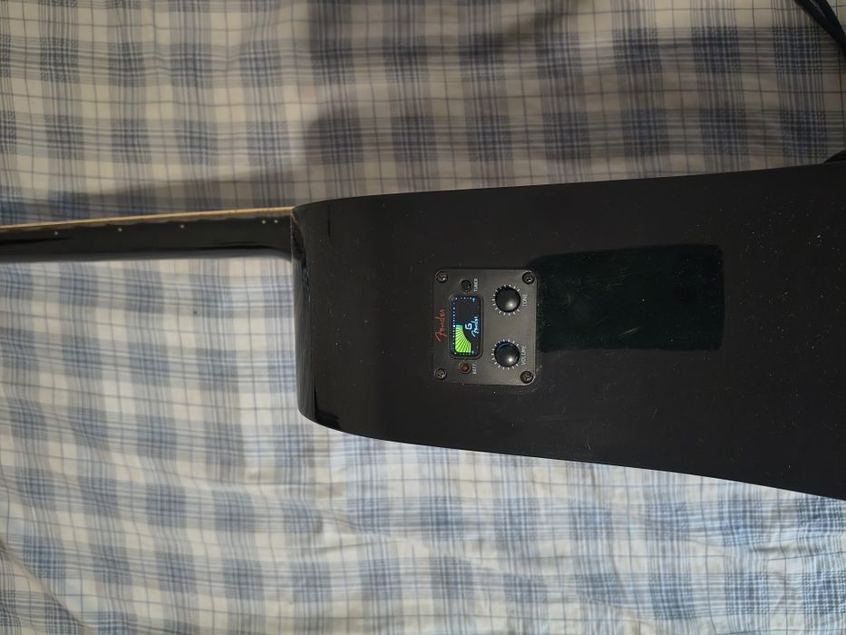 Vendo violão fender Squier black elétrico