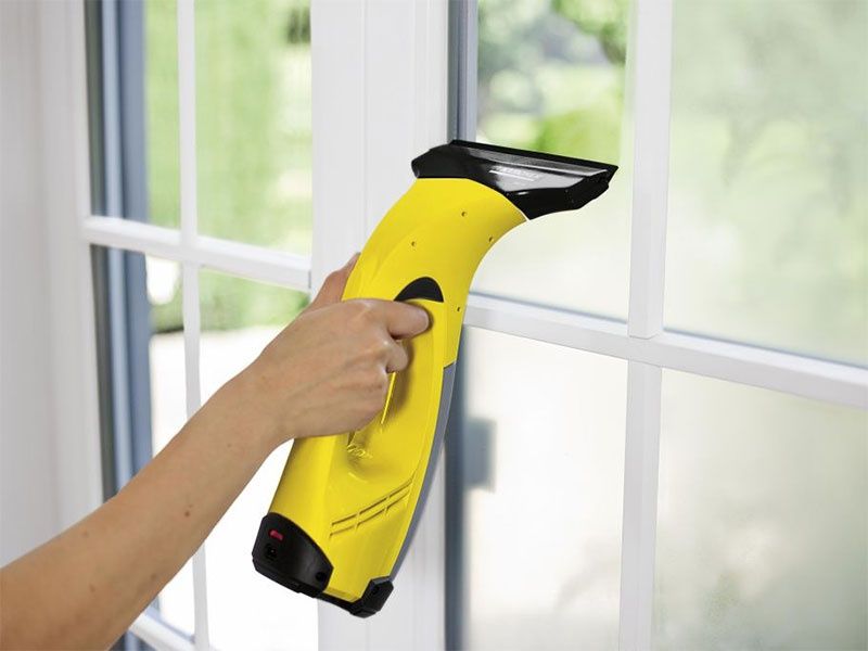 Сезонне миття вікон