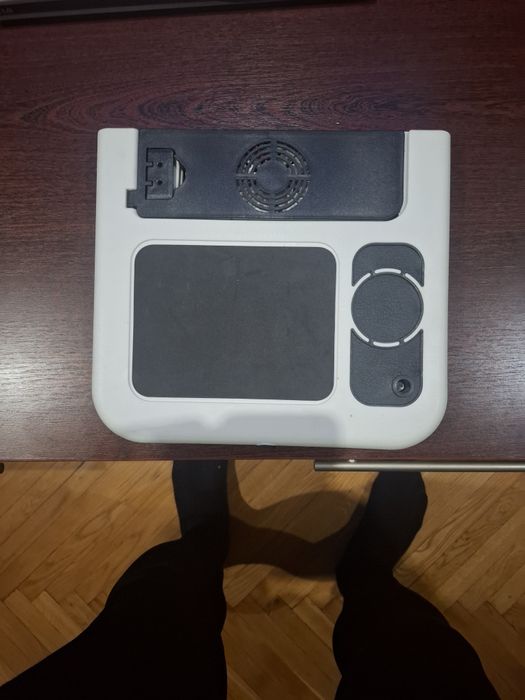 Продам компьютерный столик