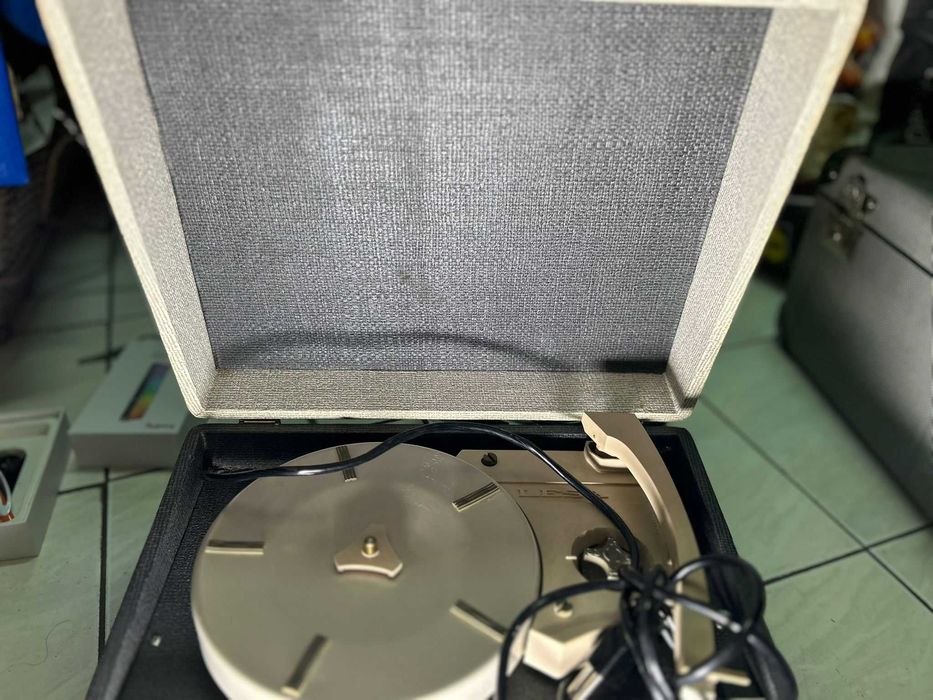 Gira-Discos Portátil Grundig Vintage – Raridade Alemã