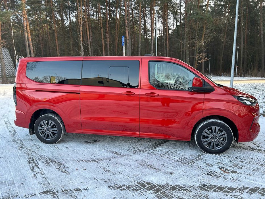 Wynajem Busa 9 osobowy Ford Custom Automat