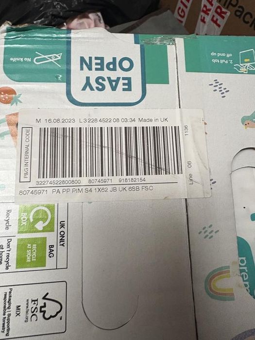 Памперси на липучках Pampers Premium Protection 4 (9-14 кг) 62 шт.