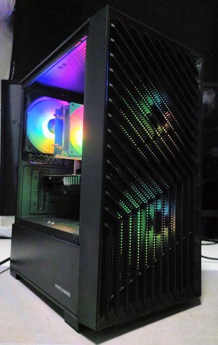 PC Gamer Core i7 6950(xeon 2630 v4)+ RX 570 4gb +16gb+SSD/HD 620GB