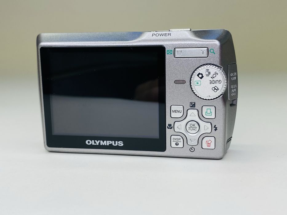Цифровой фотоаппарат Olympus µ 700