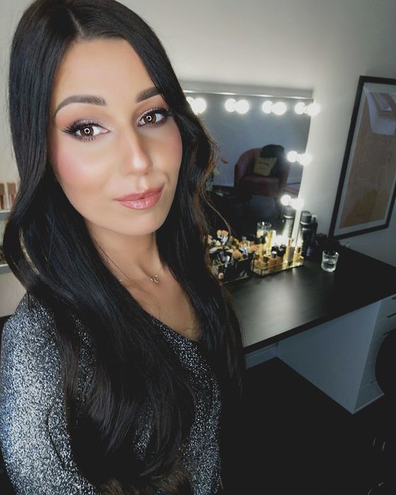 Makijaż i fryzury okolicznościowe.