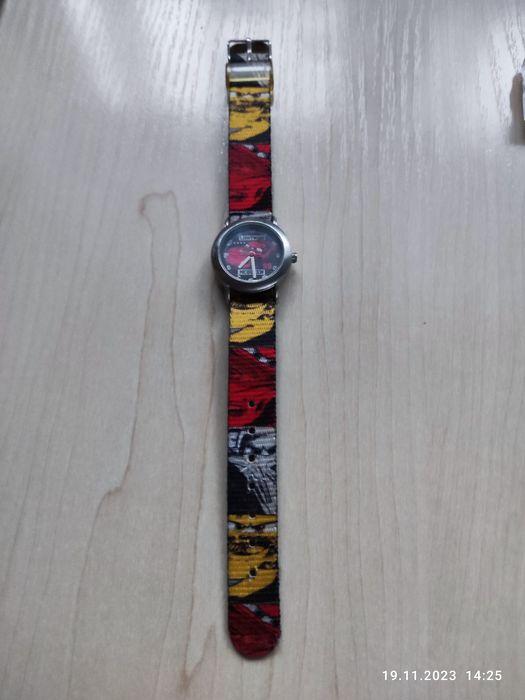 Zegarek dziecięcy Auta Pixar oryginal