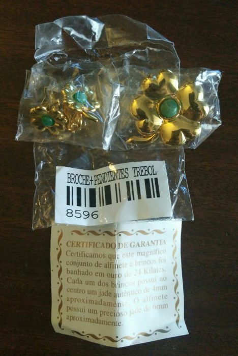 Conjunto Banhado Ouro (Alfinete + Brincos + Colar + Anel)