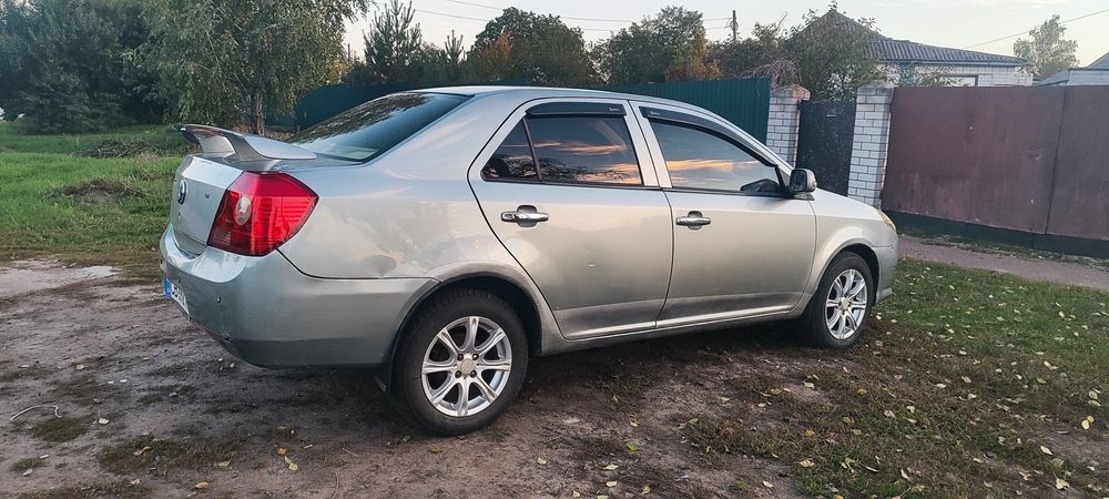 Geely MK в гарному стані