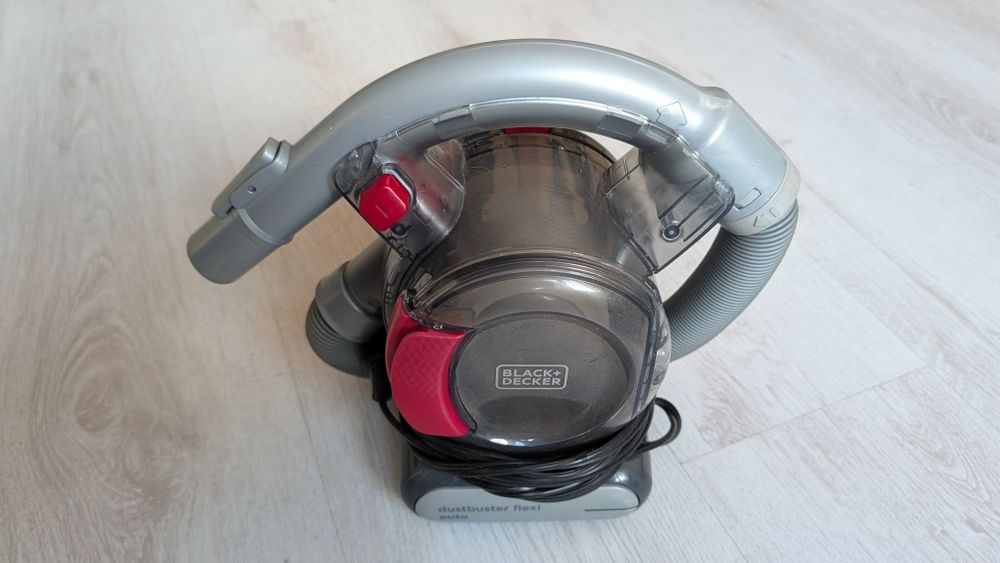 Автомобільний пилосос Black & Decker Dustbuster Flexi Auto PD1200AV — повна комплектація