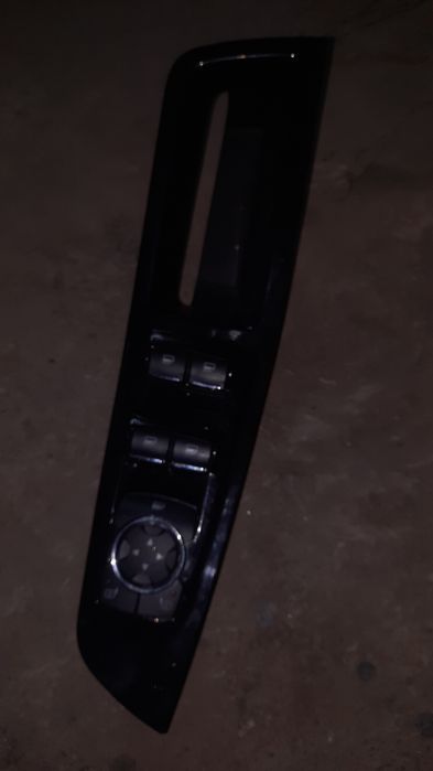 Блок управління склопідйомниками Ford EG 2019