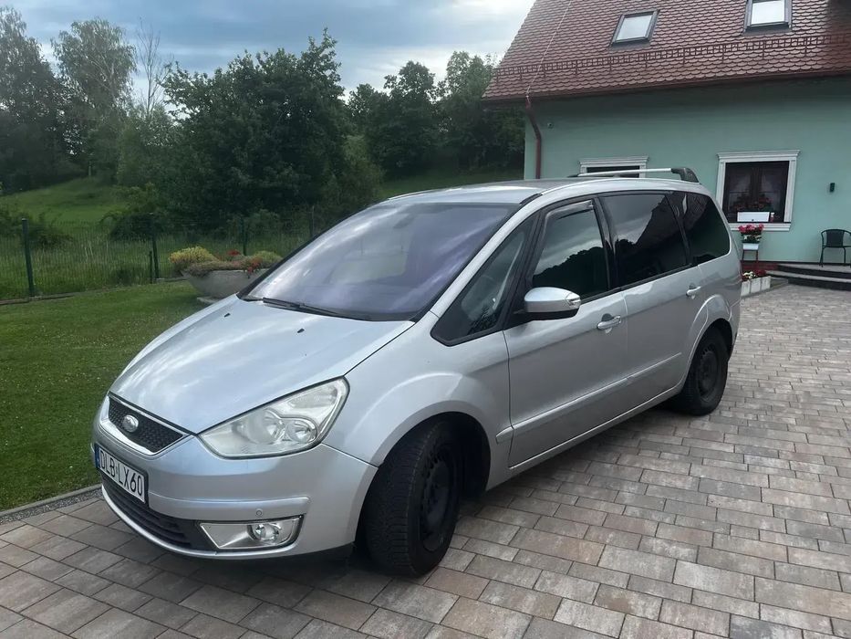 Ford Galaxy Ford Galaxy 2008 | 7 osób | rodzinny van | sprawny, do poprawek