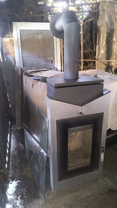 Камін під окремий витяжний канал